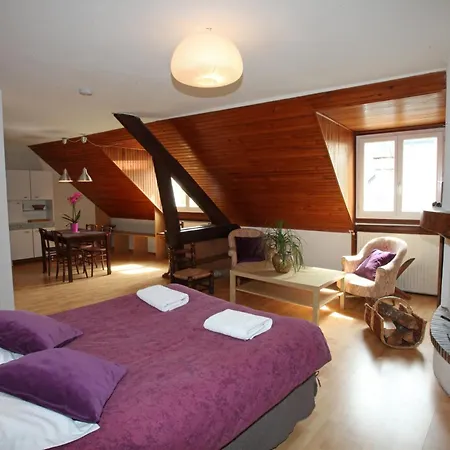 Отель Les Templiers 2*