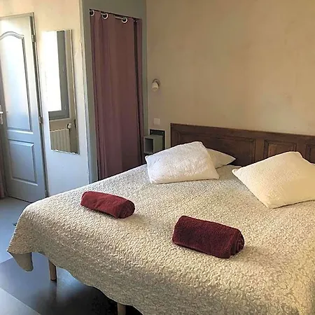 莱斯坦普来尔酒店 吕兹-圣索沃尔